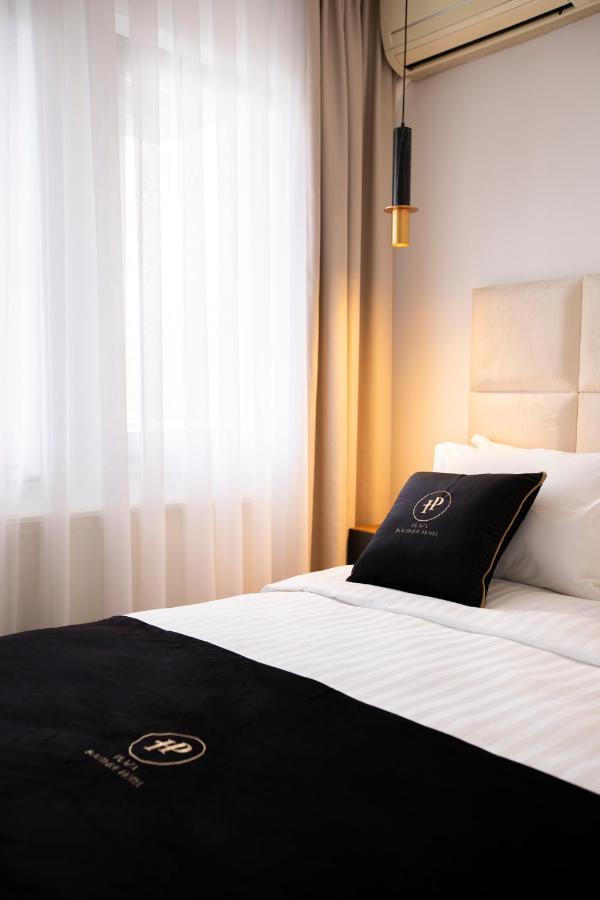 Plaza Boutique Hotel Pristina Exterior photo